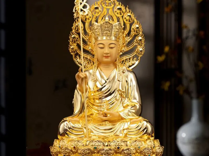 Gusseigenschaften buddhistischer Gottheitsstatuen.