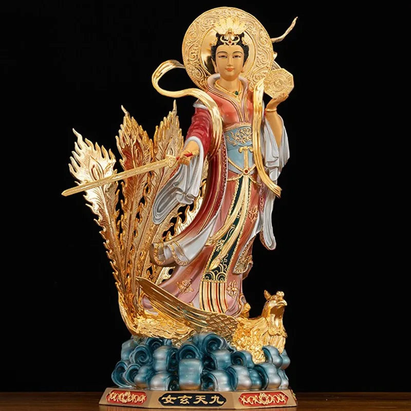 Vergoldete, bemalte Jiutian Xuannu-Statue aus massivem Messing